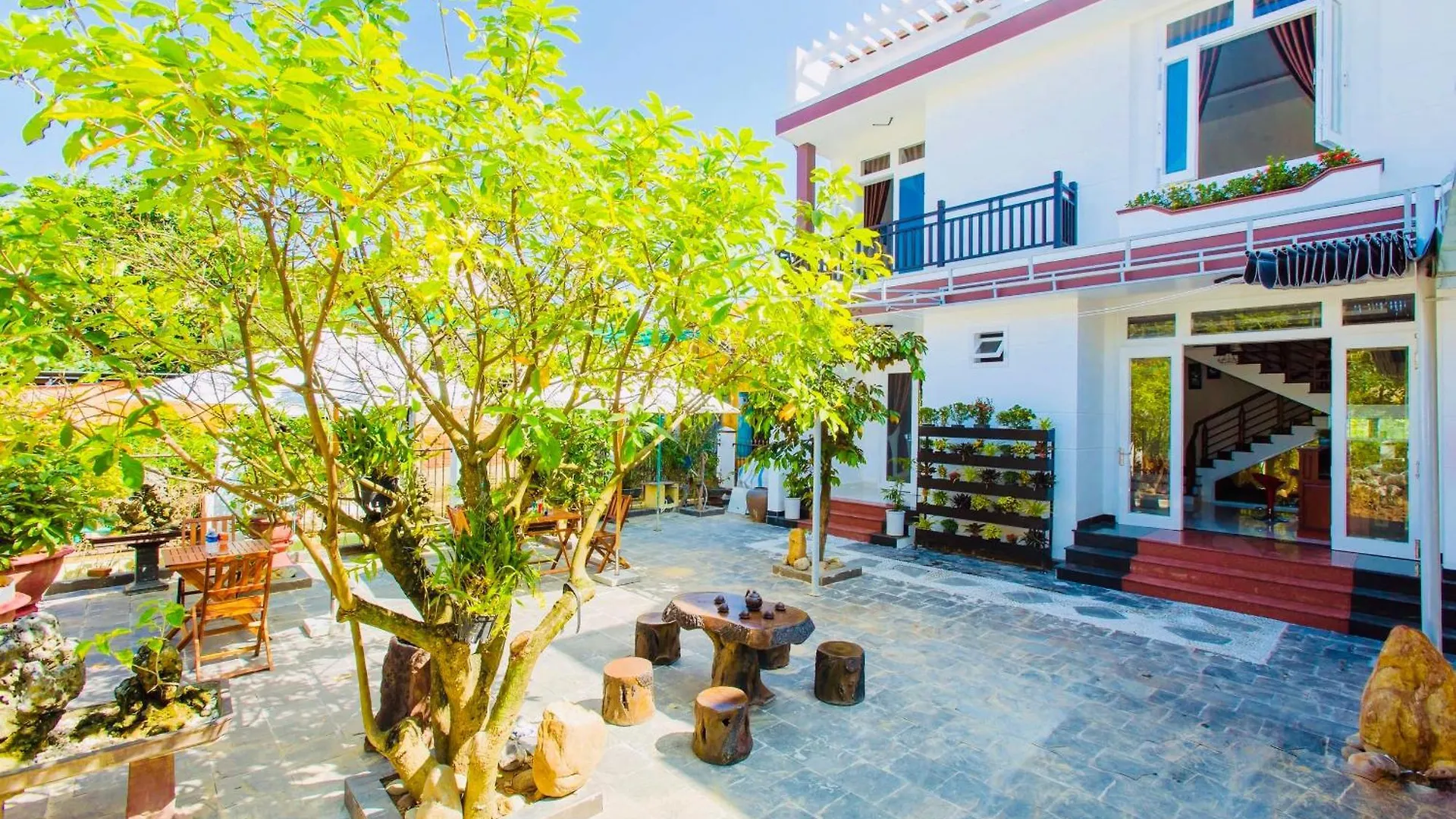 Pebble Homestay Hoi An 0*,